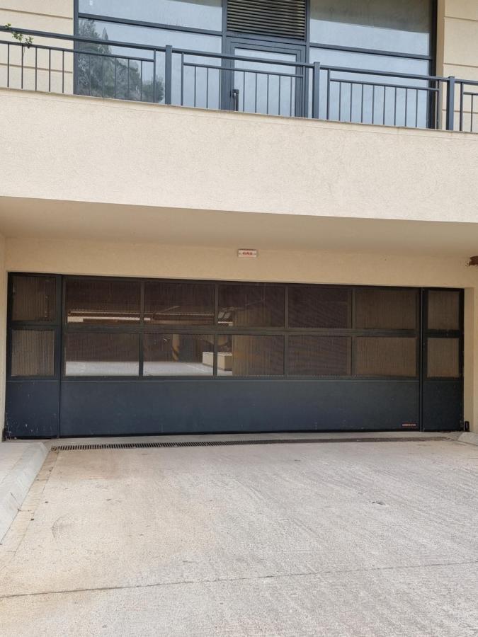 Fantastic New Centre Apartment Podgoriţa Exterior foto